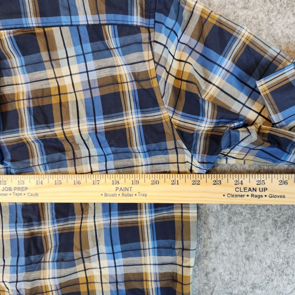 Eddie Bauer Travex Shirt Men Medium Blue Plaid Classic‎ Fit Button Mesh Pocket - Picture 11 of 11